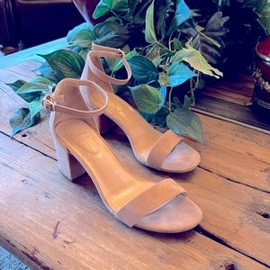 A New Day , Size 7, Tan, Open shoe